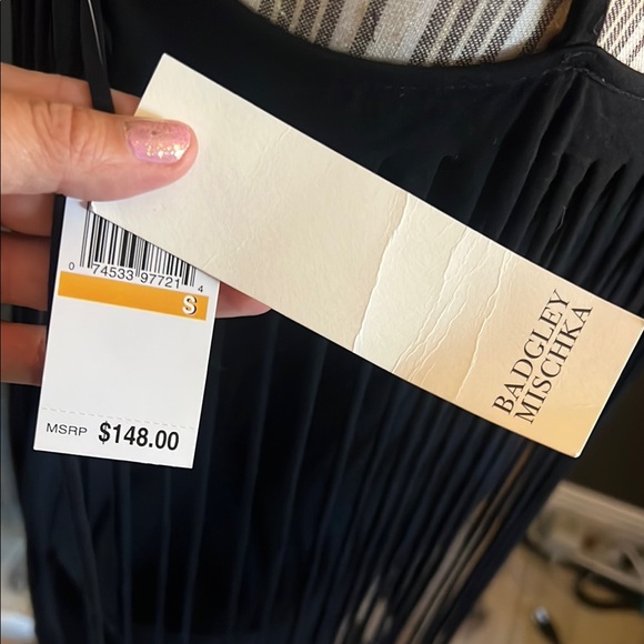 🛑 1 hour sale. NWT. Badgley Mischka, Small, Elegant Black Fringe Dress, so soft - Picture 6 of 11